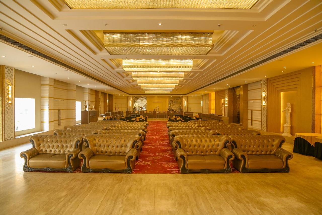 Four Leaf Hotel,Budaun Εξωτερικό φωτογραφία